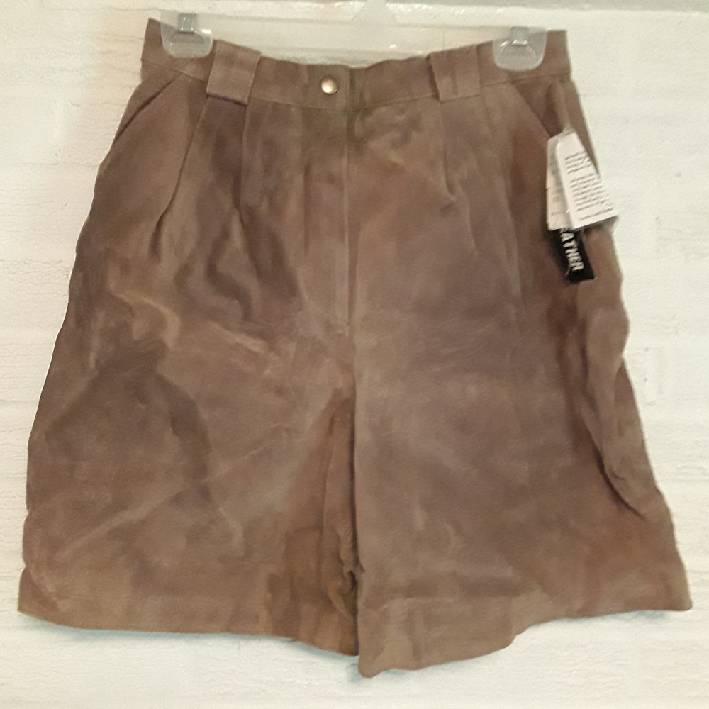 Vintage NWT Lerner NY Forenza Tan Leather Shorts
